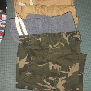 15+ pair of Boys size 5 like new shorts